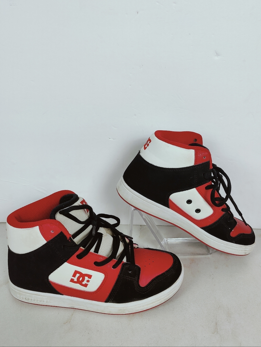 DC Shoes Kids Manteca 4 Hi Skate Sneakers, Red Black White, Sz 4